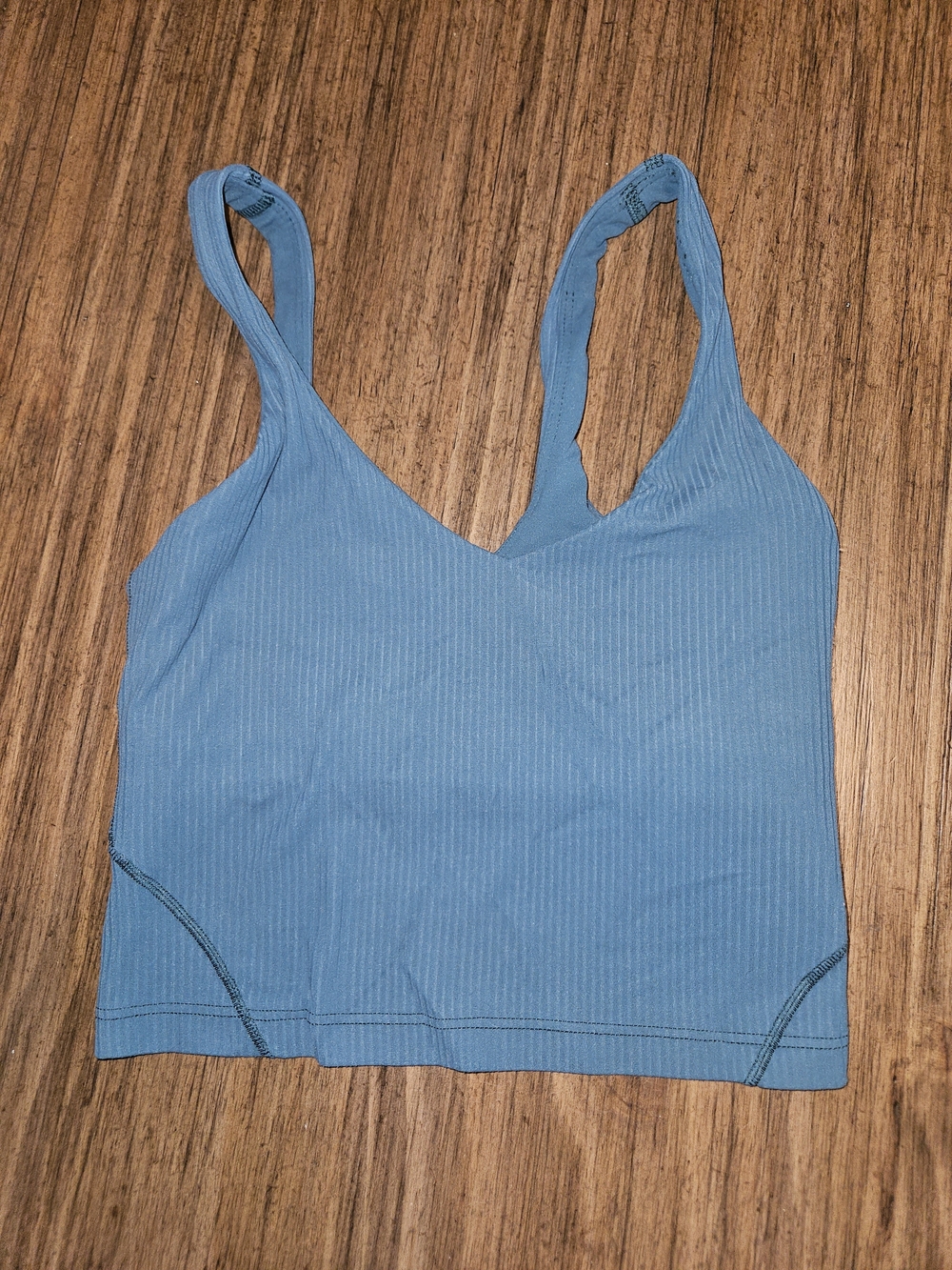 lululemon athletica Ribbed Gteen V‑Neck Medium‑Support Sports Bra